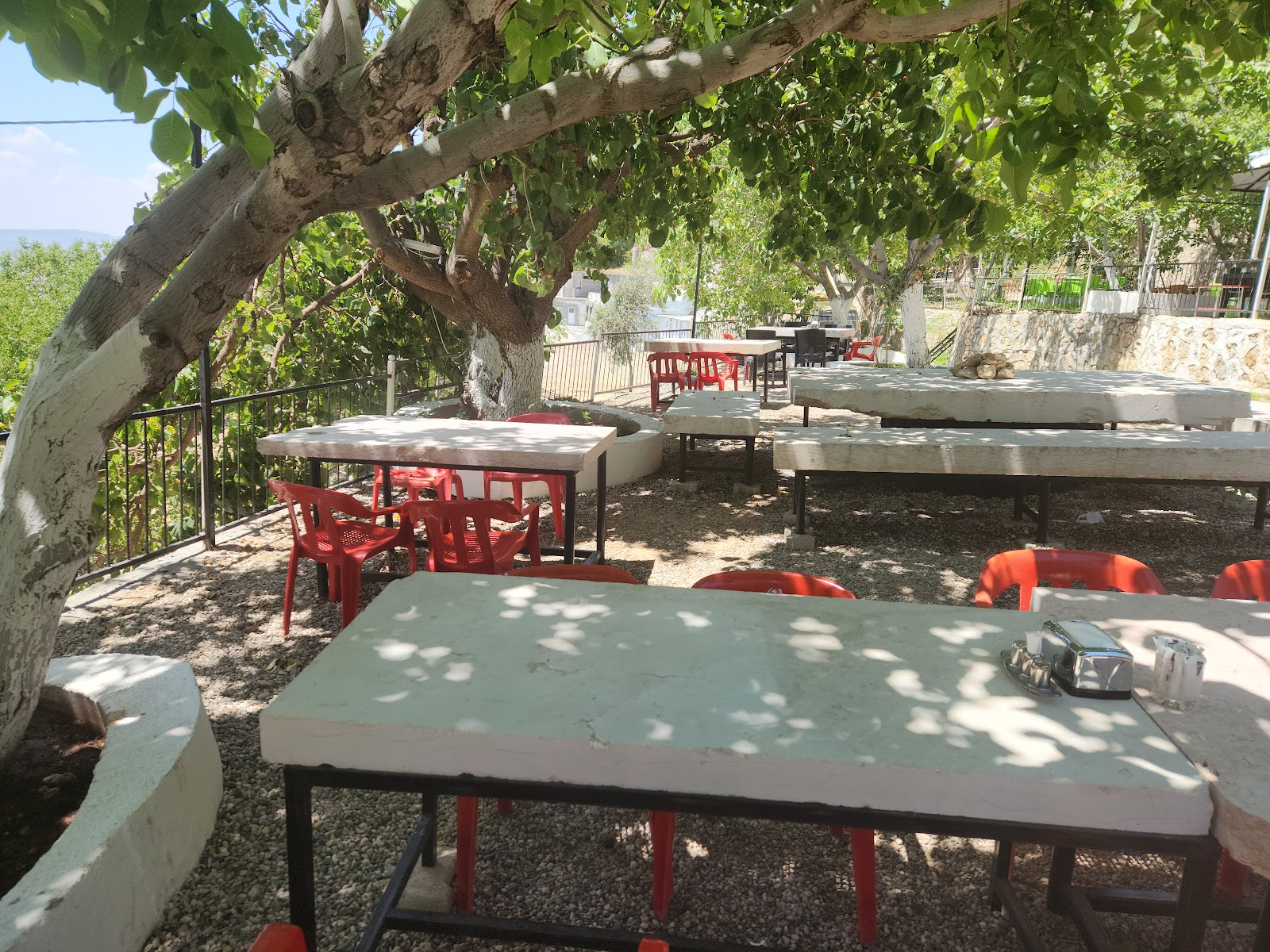 RELAX DİNLENME TESİSİ Tut Dinlenme Tesisleri | Tut Camping | tut restaurant — photo 2