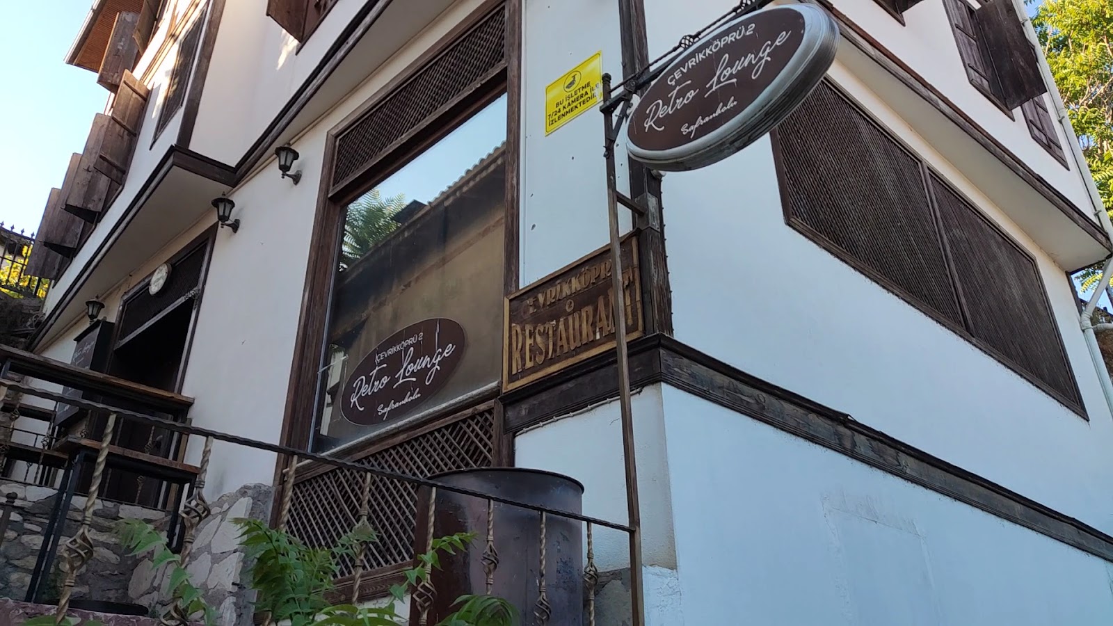 Retro Lounge&Bar — fotoğraf 2