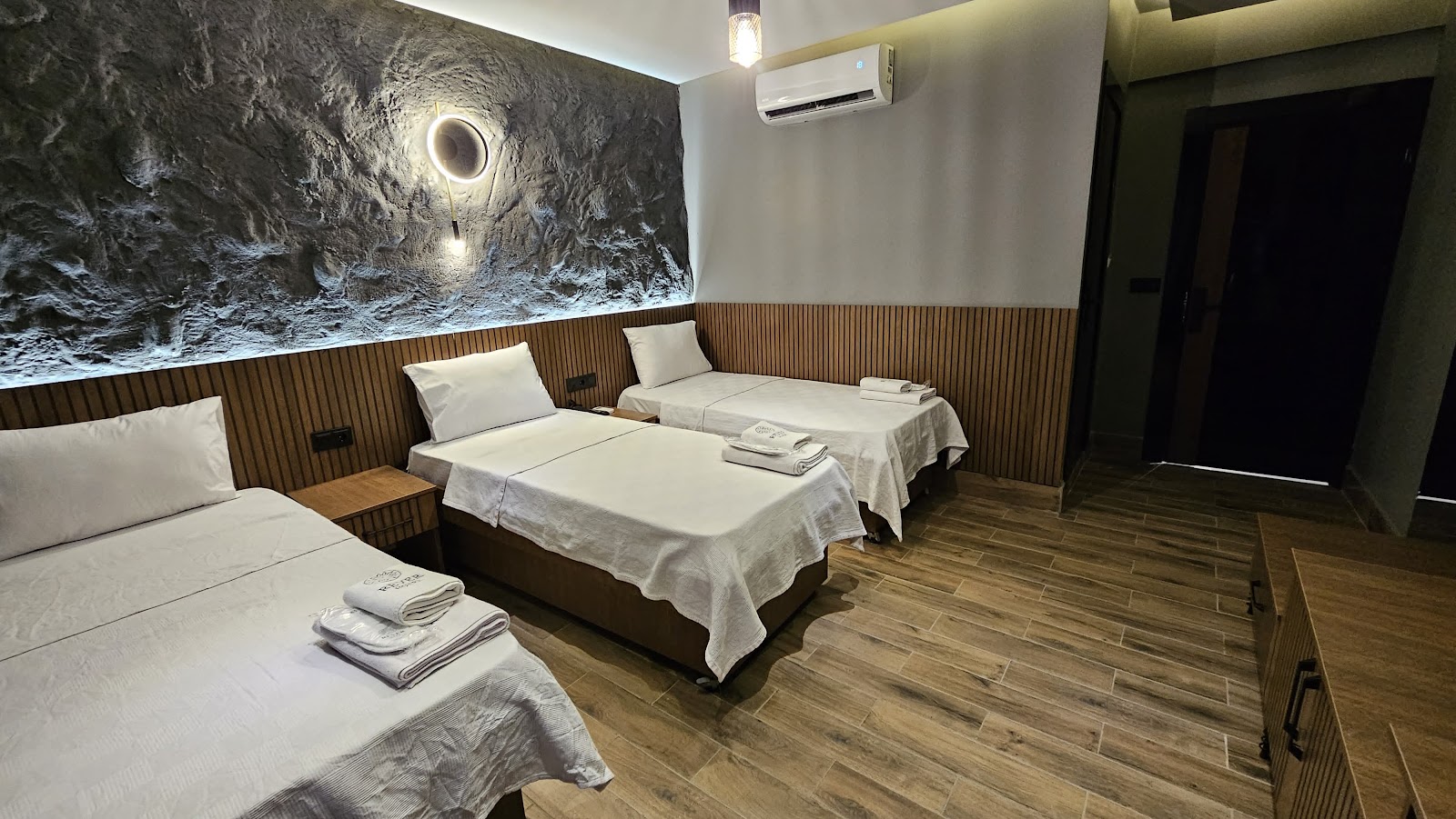Rever HOTEL — fotoğraf 4
