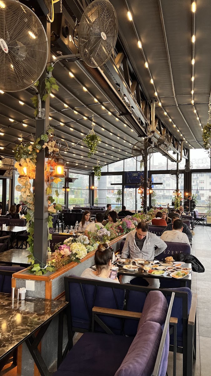 Rezene Restaurant & Cafe — fotoğraf 5