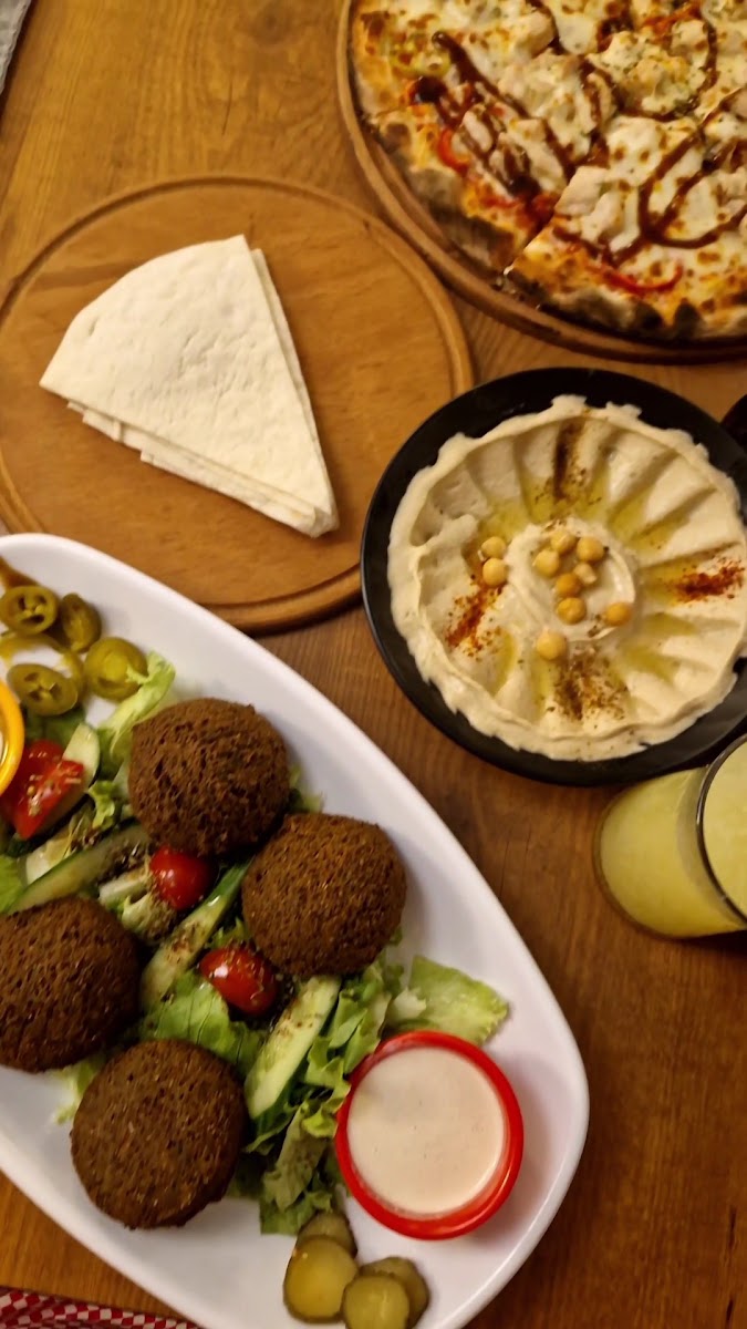 Rokka Pizza Falafel — fotoğraf 3