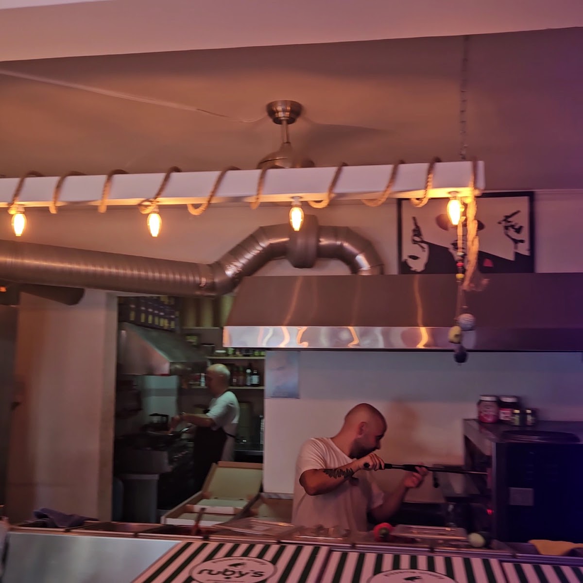 Rubys Pizzeria Food & Beverage pizza — fotoğraf 3