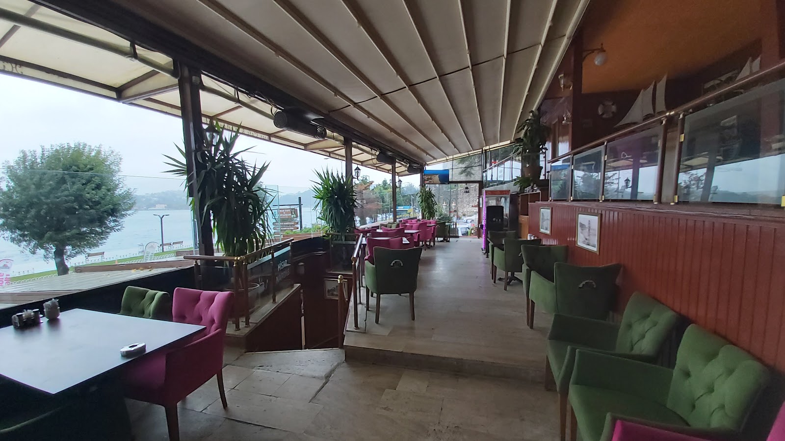 Rumeli Hisarı iskele Restaurant — fotoğraf