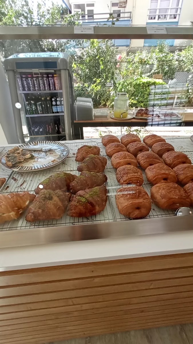 Sade Patisserie Yeşilbahçe — photo 3