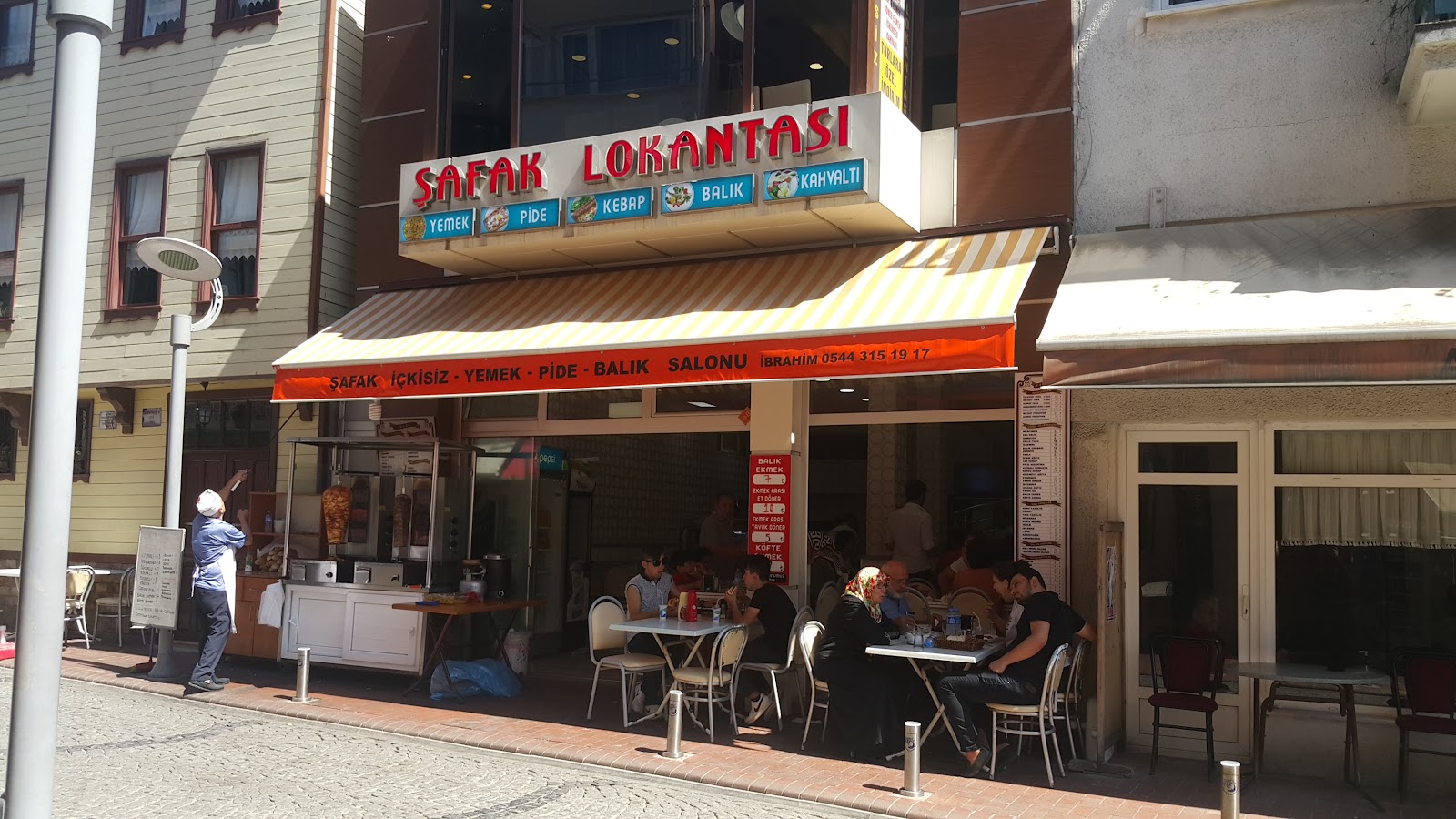 Şafak İçkisiz Balık Lokantası — fotoğraf