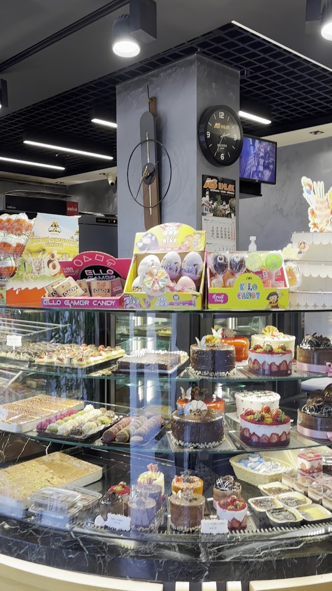 ŞAHİNLER UNLU MAMÜLLER Mehmetçik Şube — fotoğraf 3