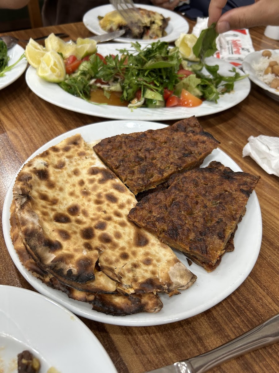 Şahmeran Mahali Yemekler — fotoğraf 7