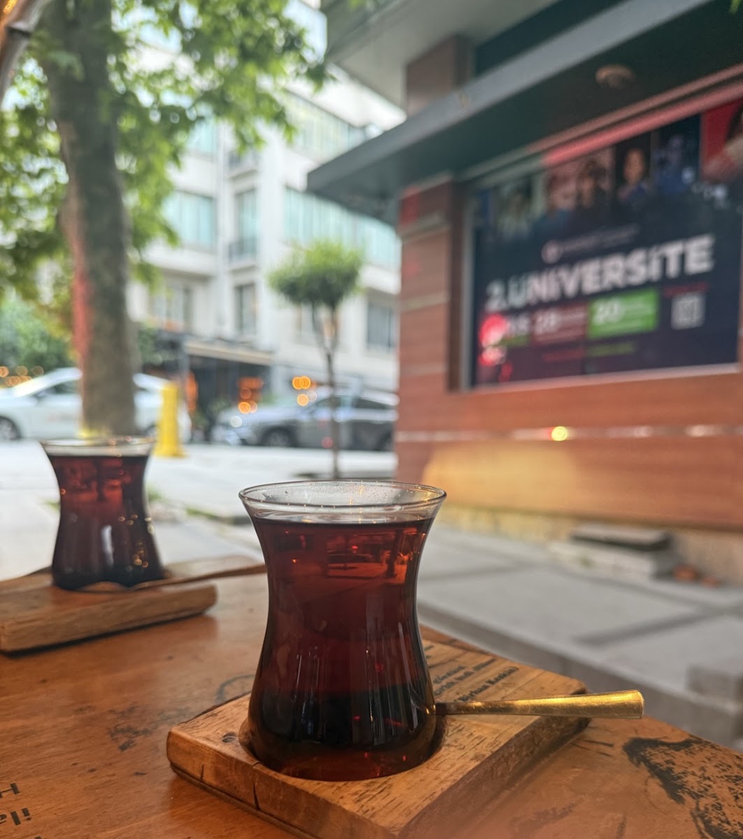 ŞAİRLER KAHVESİ AKARETLER — photo 3