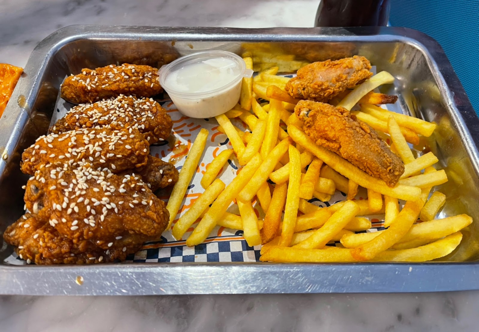 Salt Fried Chicken Akaretler — fotoğraf 2