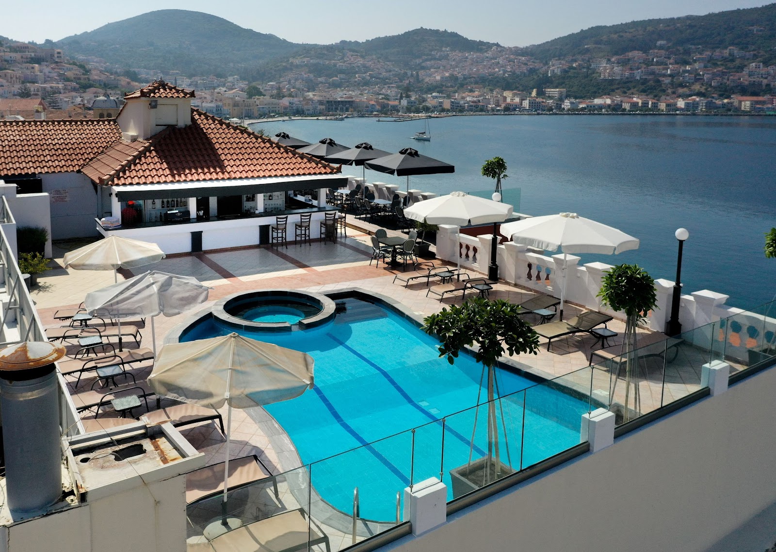 Samos Hotel — photo