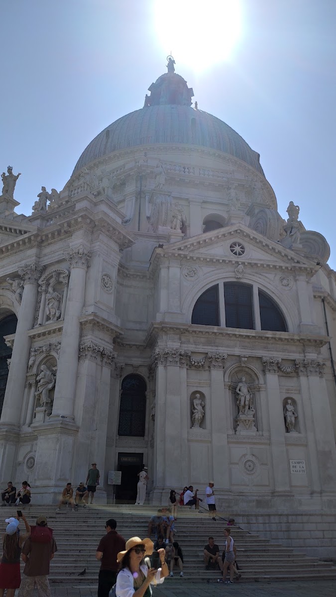 Santa Maria della Salute Bazilikası — photo 2
