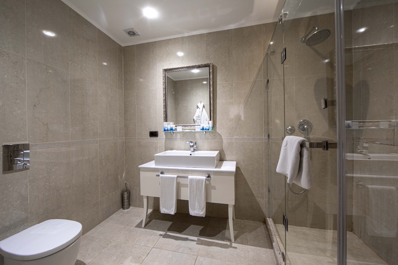 Sapphire Inn Hotel — photo 8