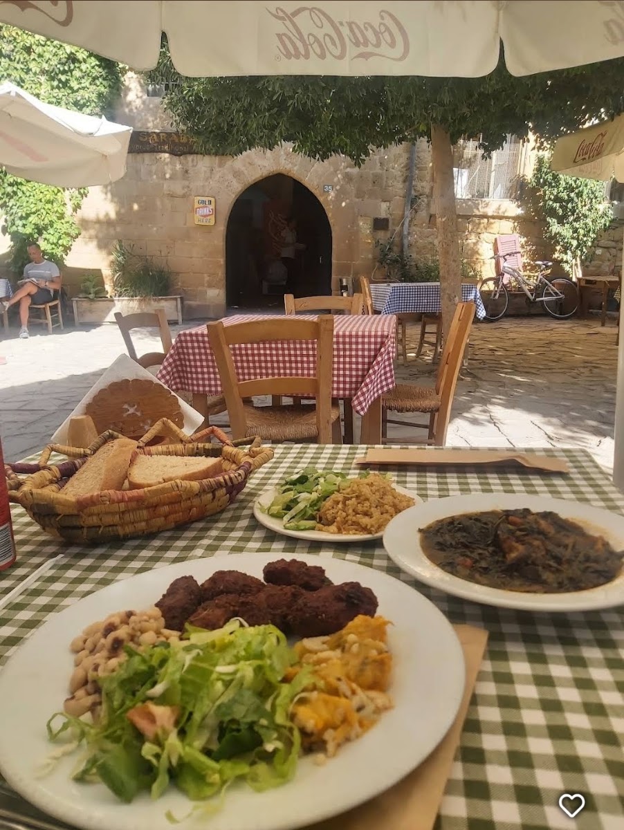 Saraba yemek salonu — photo 11