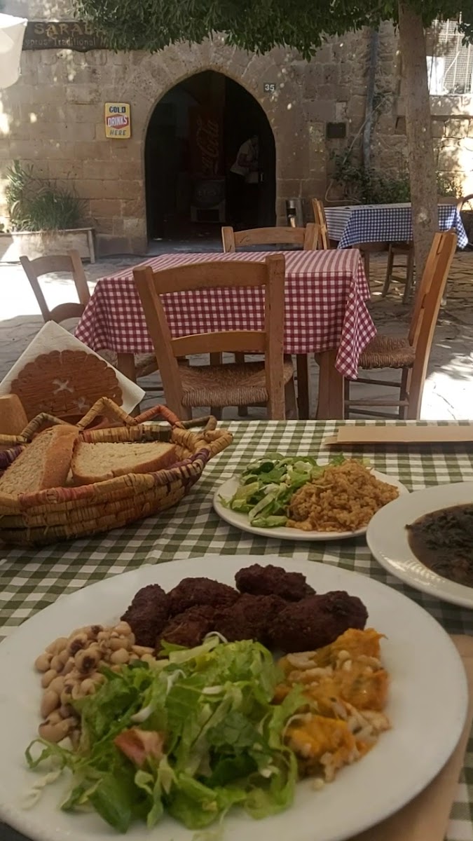 Saraba yemek salonu — photo 3