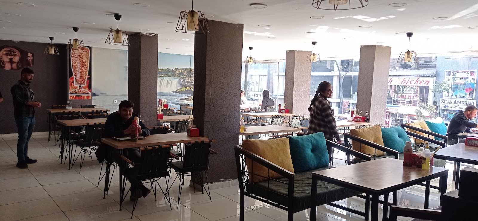 Şark Sofrası Yüksekova ( lahmacun sarayı) — fotoğraf 5
