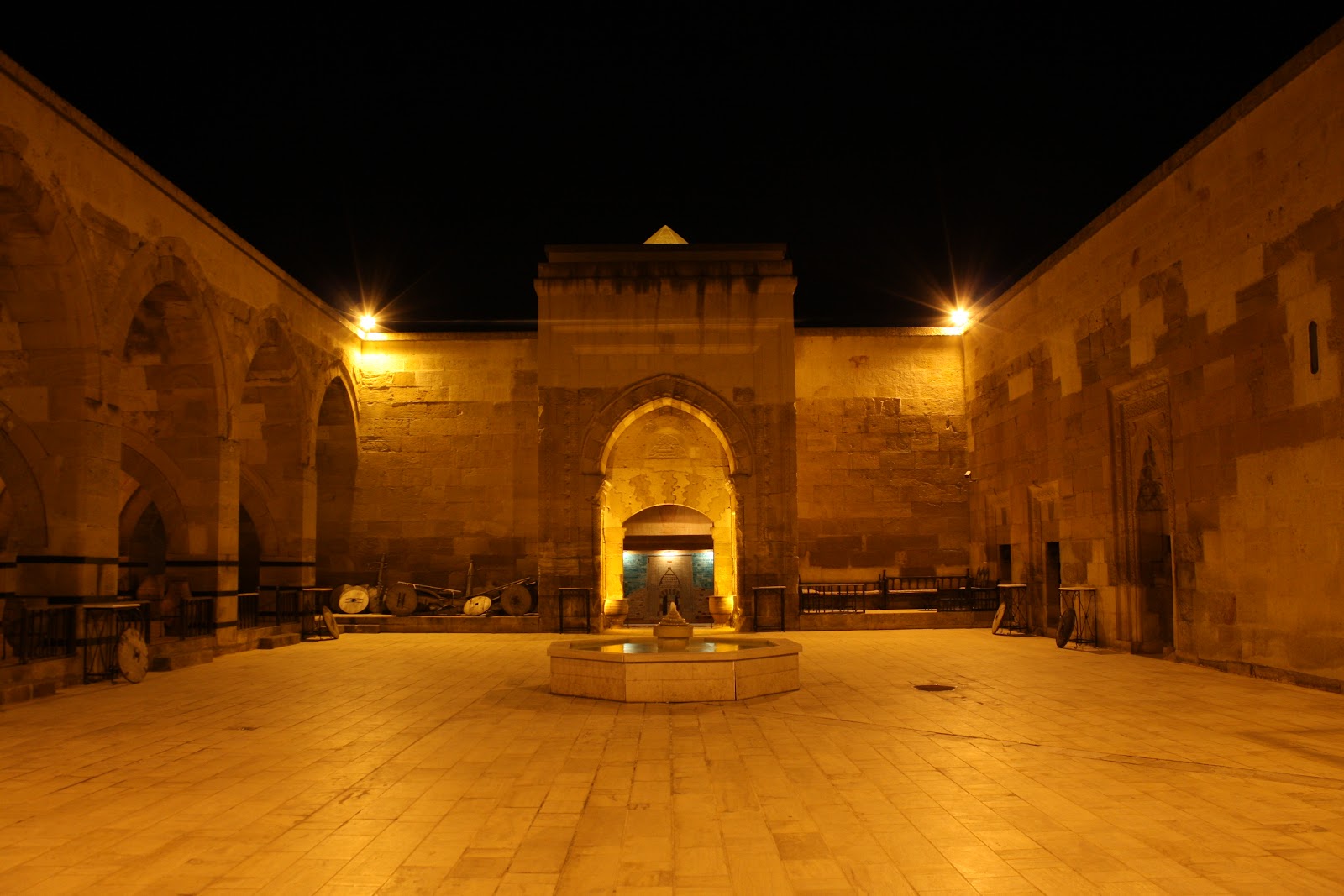 Saruhan Culture and Congress Center — fotoğraf