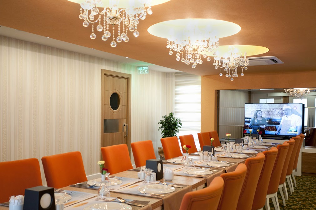 Sedir Restaurant Konyaaltı — fotoğraf 1