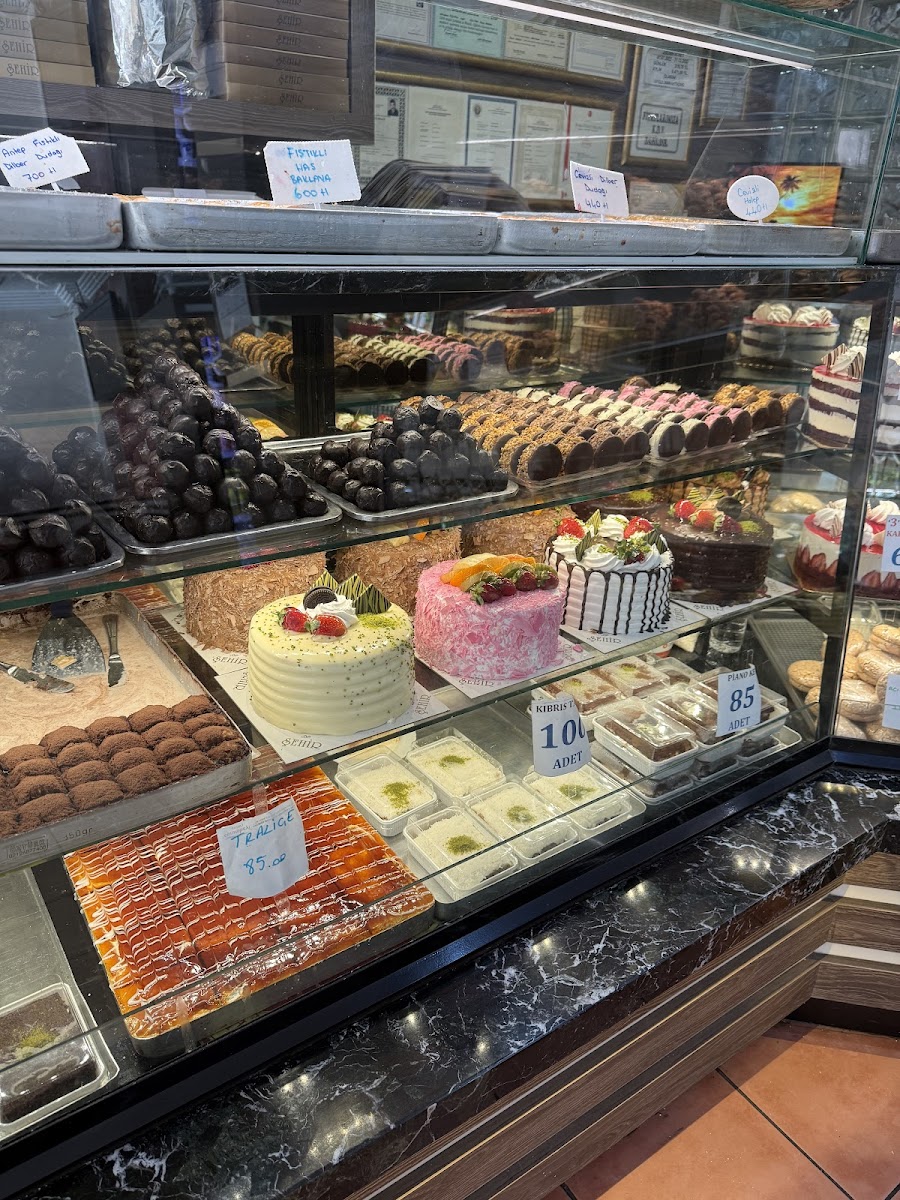 Şehir Pastanesi — fotoğraf 4