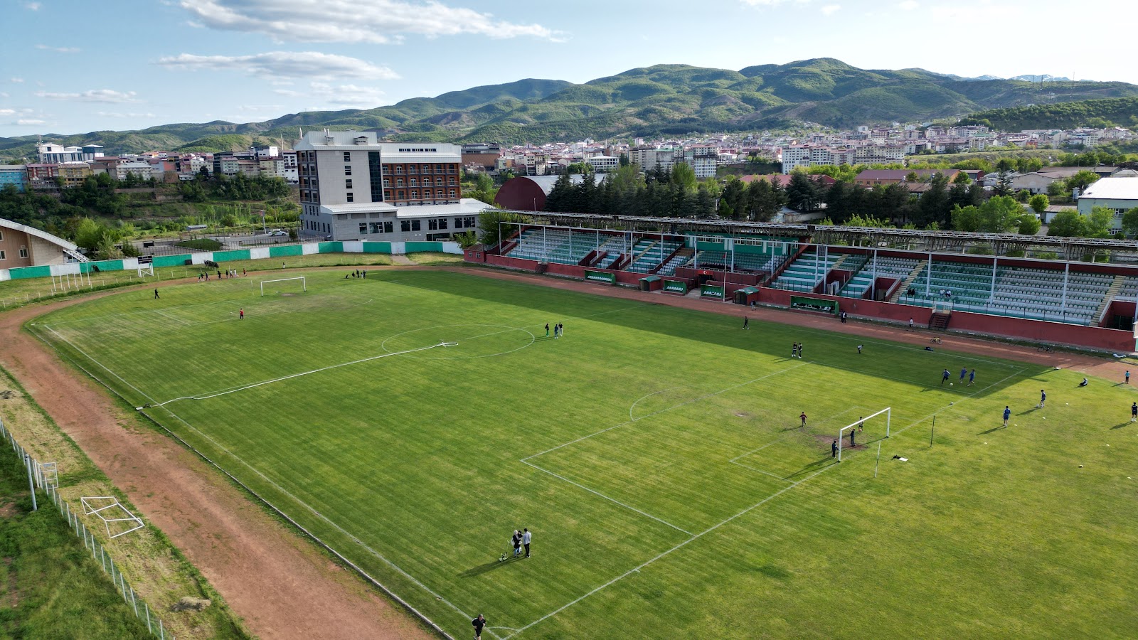 Şehir Stadyumu — fotoğraf 2