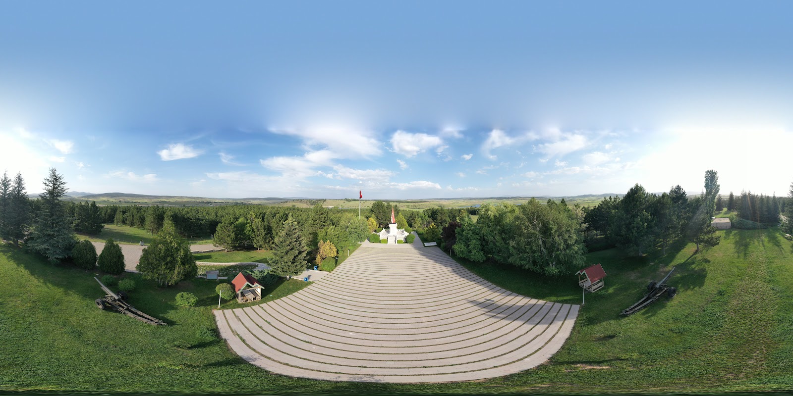 Şehit Sancaktar Mehmetçik Anıtı — fotoğraf 4