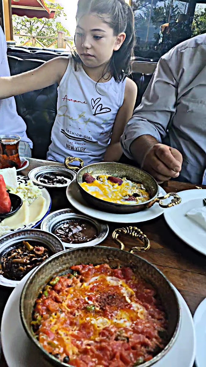 Şehrazat Cafe Restaurant — fotoğraf 3