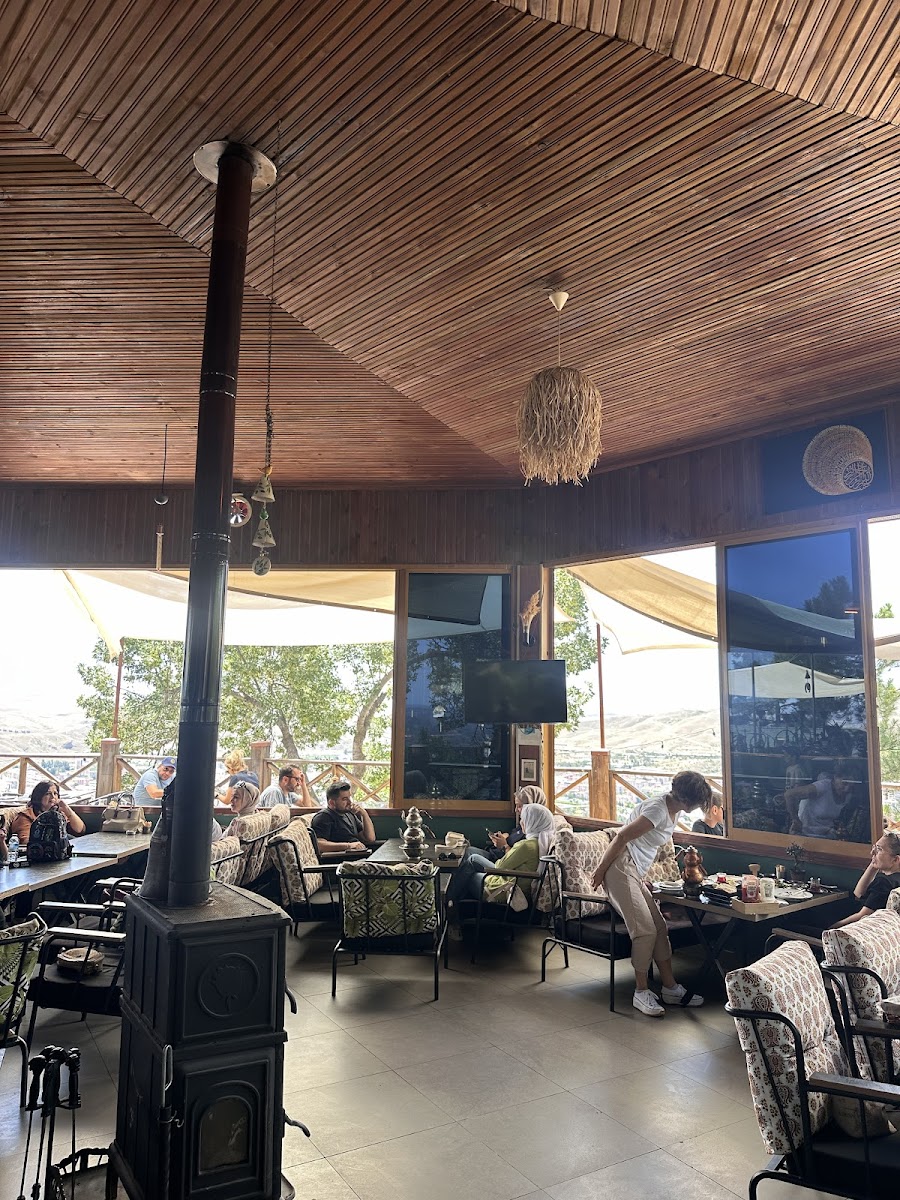 Şehrazat Cafe Restaurant — fotoğraf 7