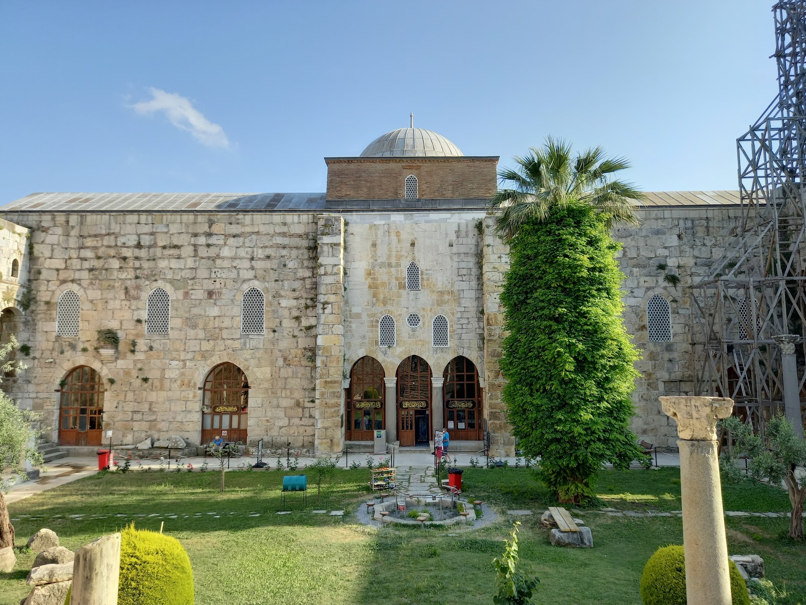 Selçuk İsabey Camii — fotoğraf 1