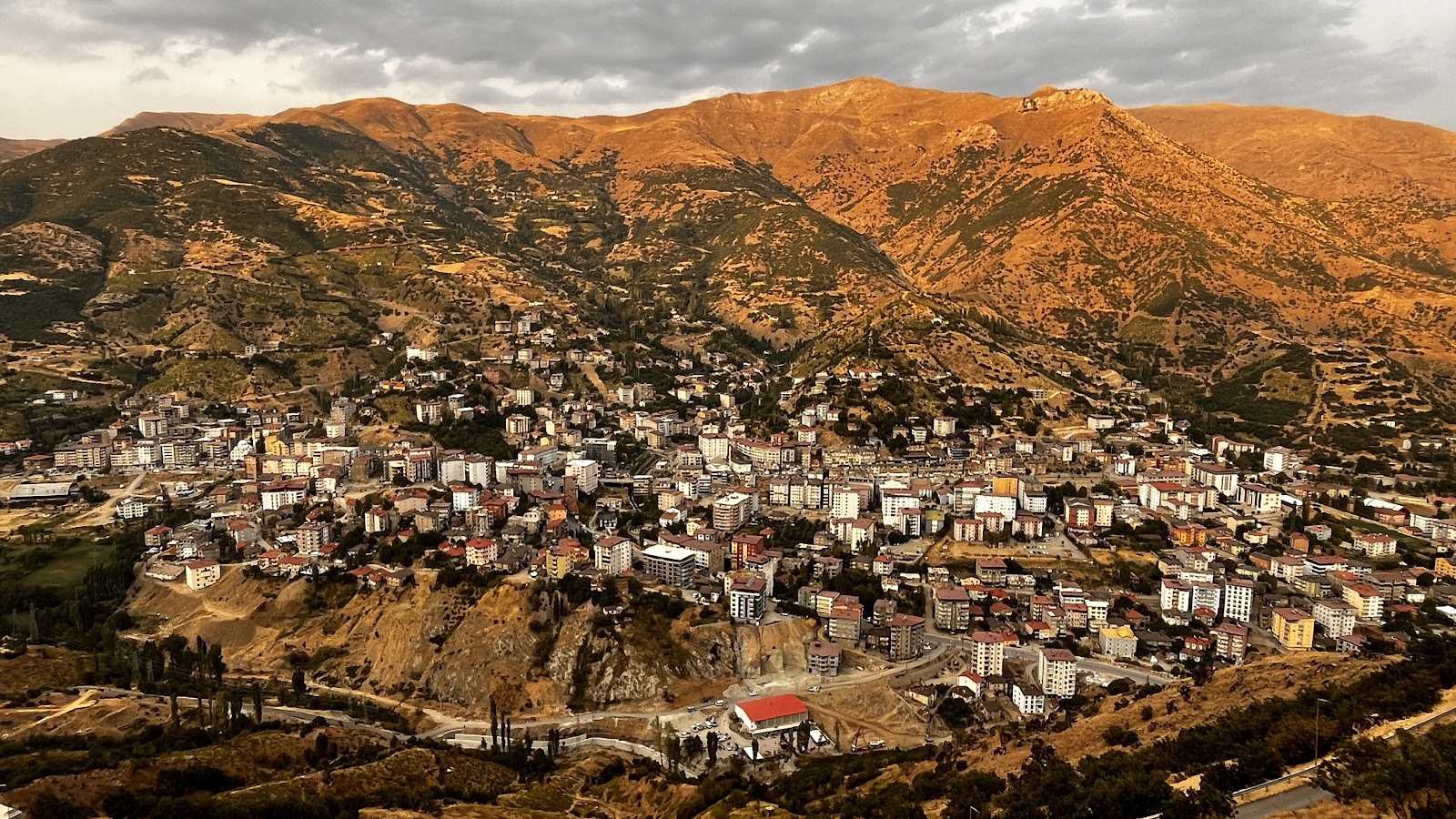Şemdinli seyir tepesi