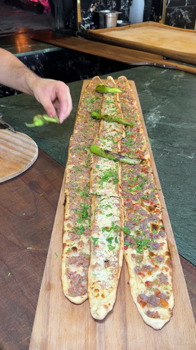 Şendağlı Etliekmek ve Yağ Somunu Karakayış — photo 3
