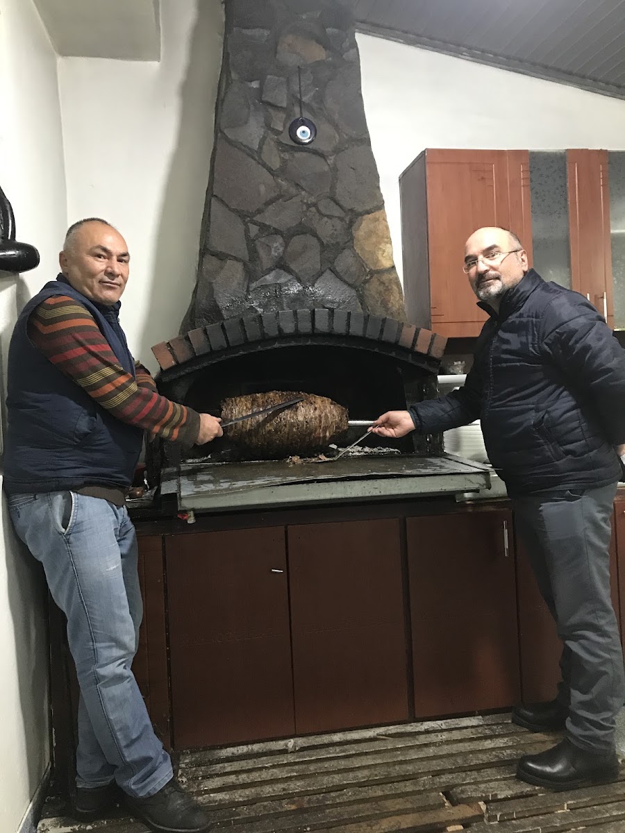 Şenkayalılar Derneği Kuzu Cağ Kebap — photo 4