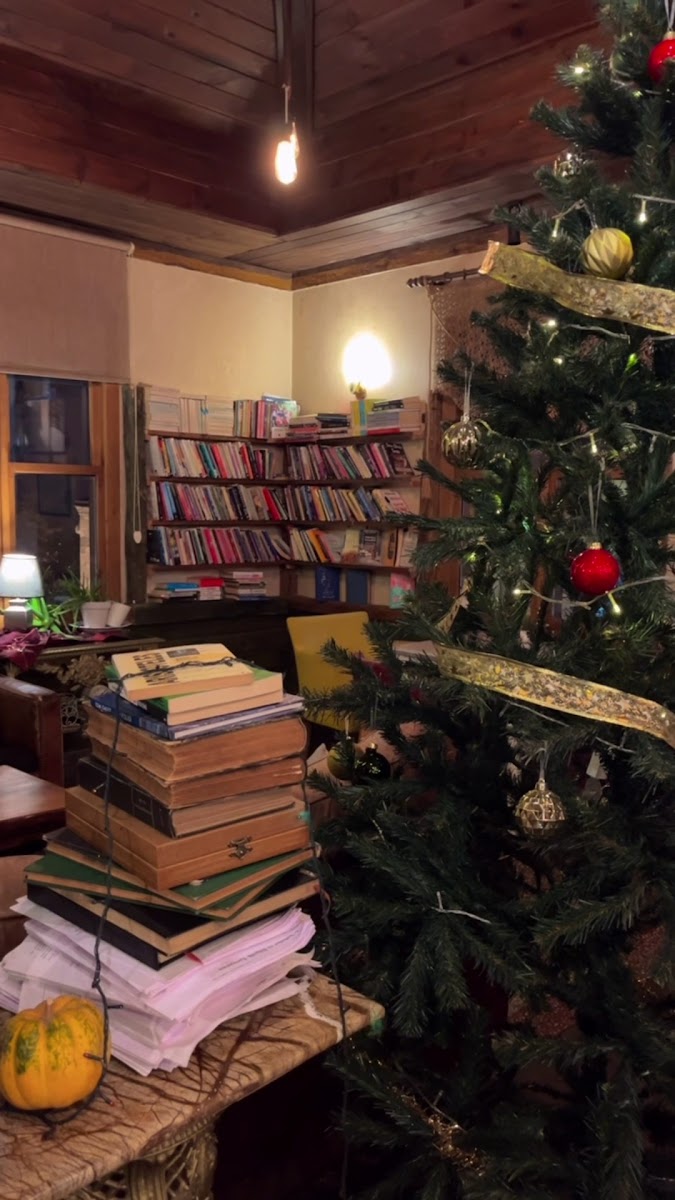 Serüven Kitap&Cafe — fotoğraf 3