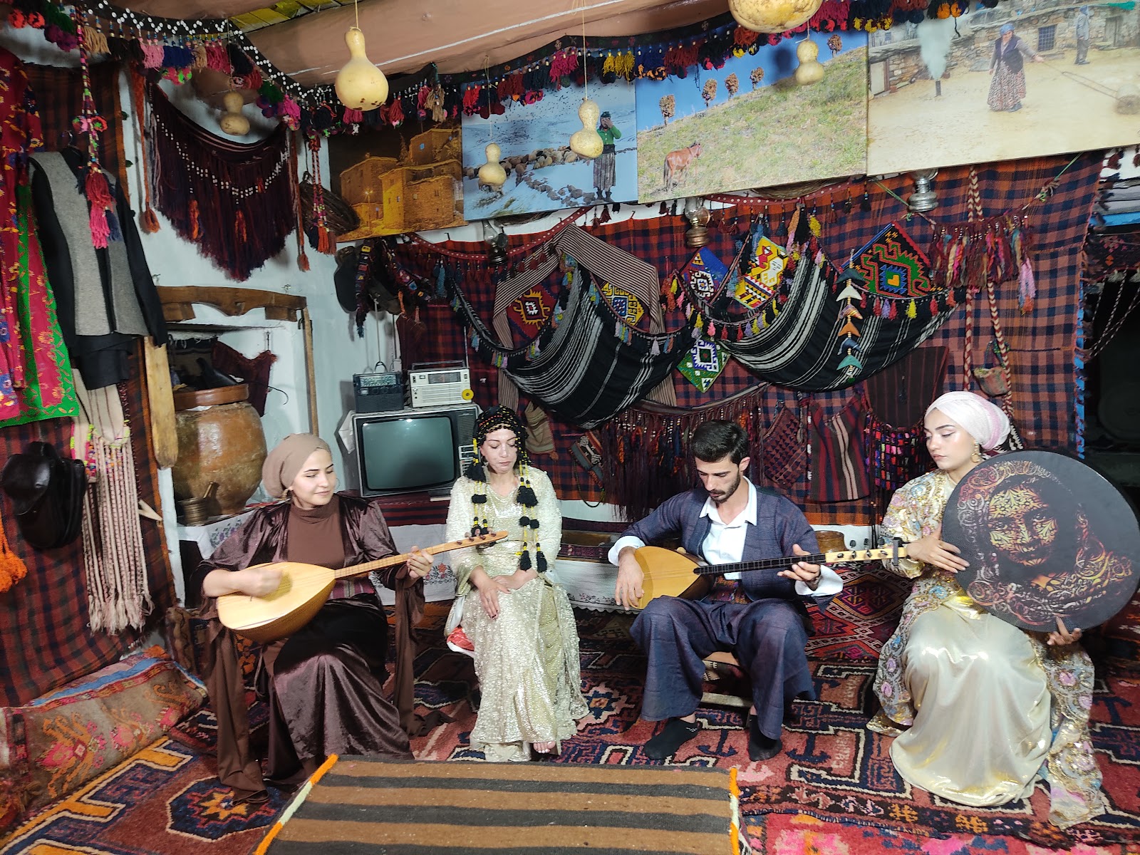 Seyda Goyan Etnografya müzesi. Ethnography museum. Muzeya Etnografî — fotoğraf