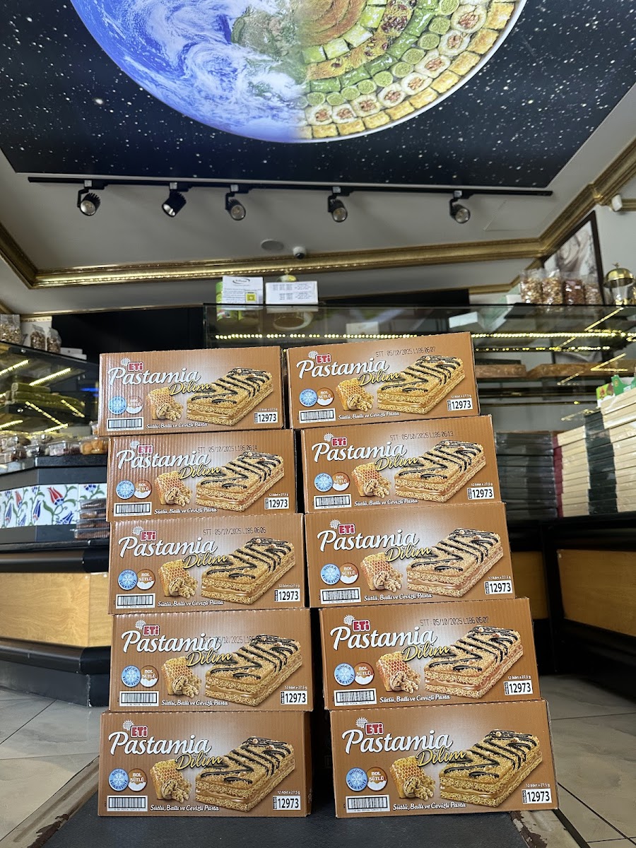 Seyidoğlu Baklava Lokum Trabzon بقلاوة و حلقوم — fotoğraf 1