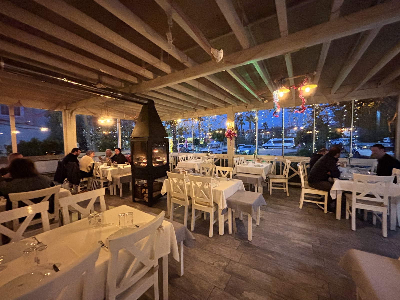 Sezai'nin Yeri Balık Restaurant — fotoğraf 1
