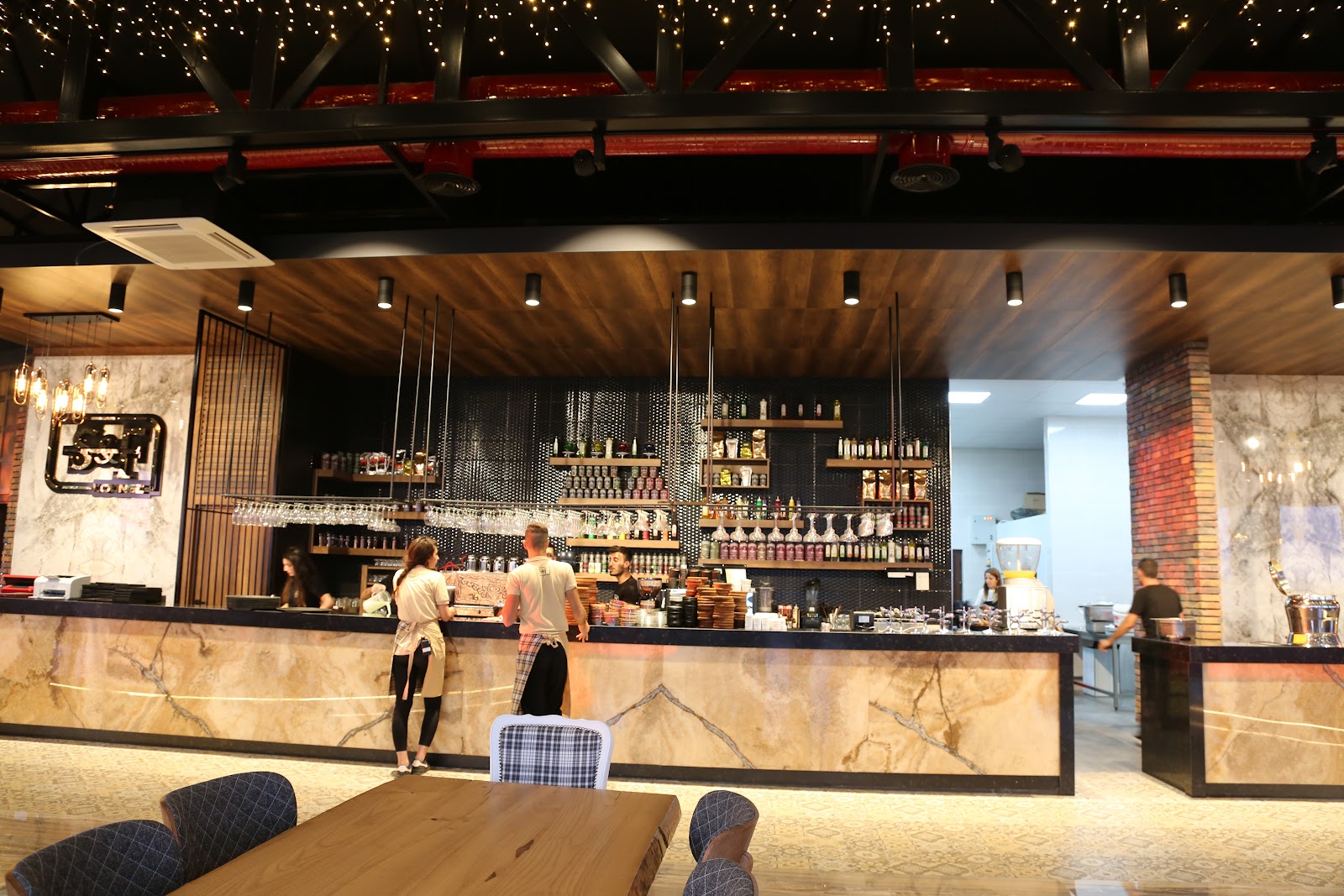 S&F Lounge — fotoğraf