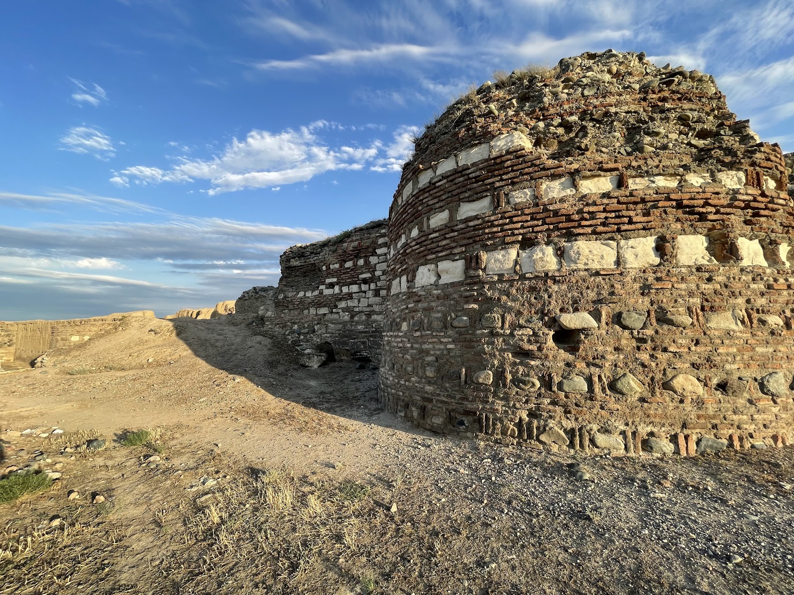 Shamkir Fortress ruins — photo