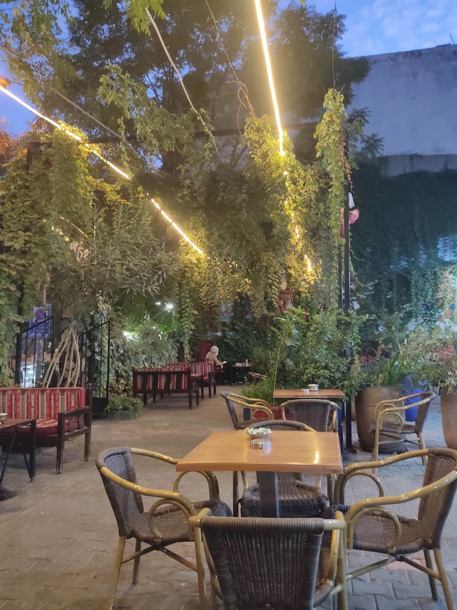 Şiraz Cafe — fotoğraf 1