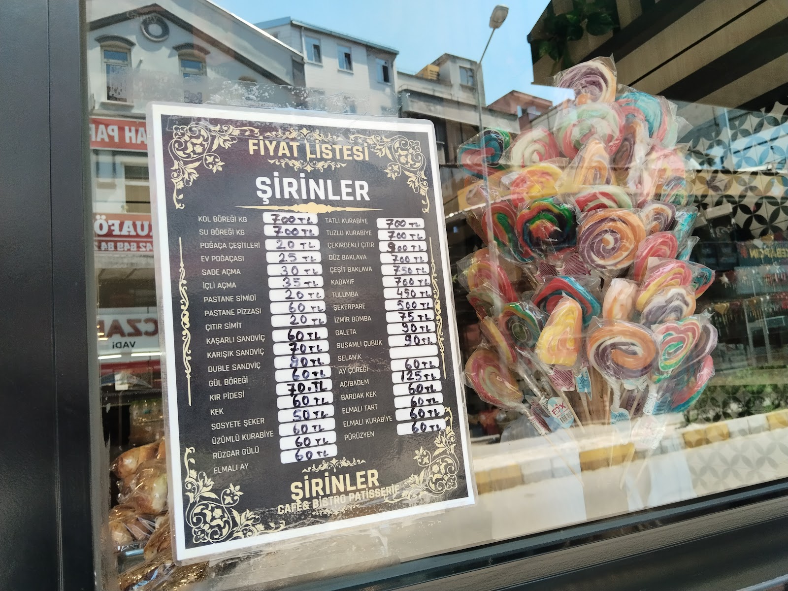 Şirinler Cafe & Bistro Patisserie — fotoğraf 2