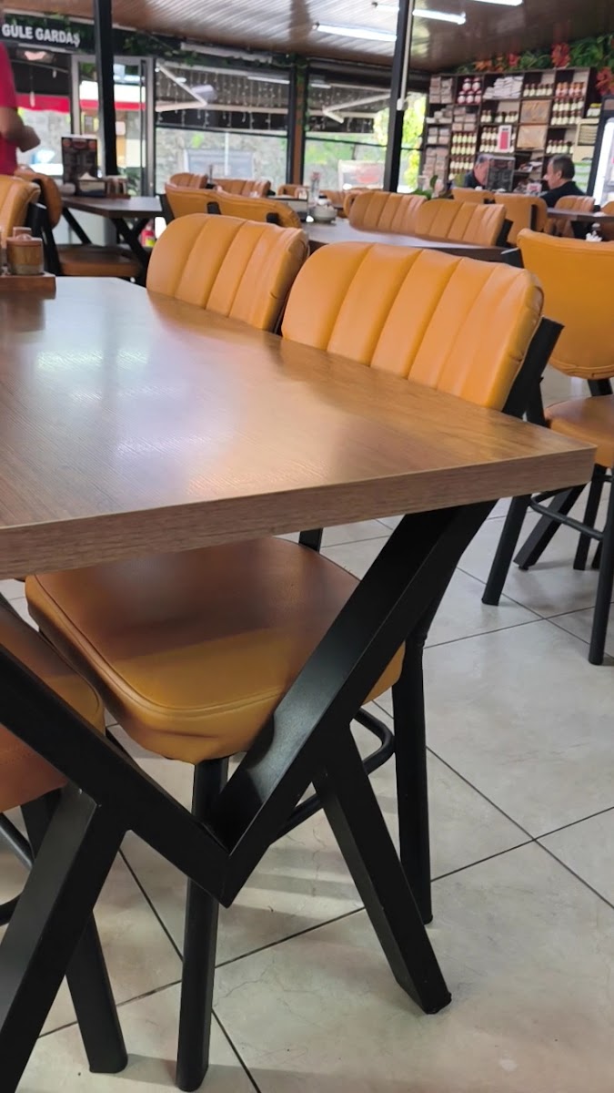 Sivas Etli Pide & Sivas Köfte Salonu — fotoğraf 3