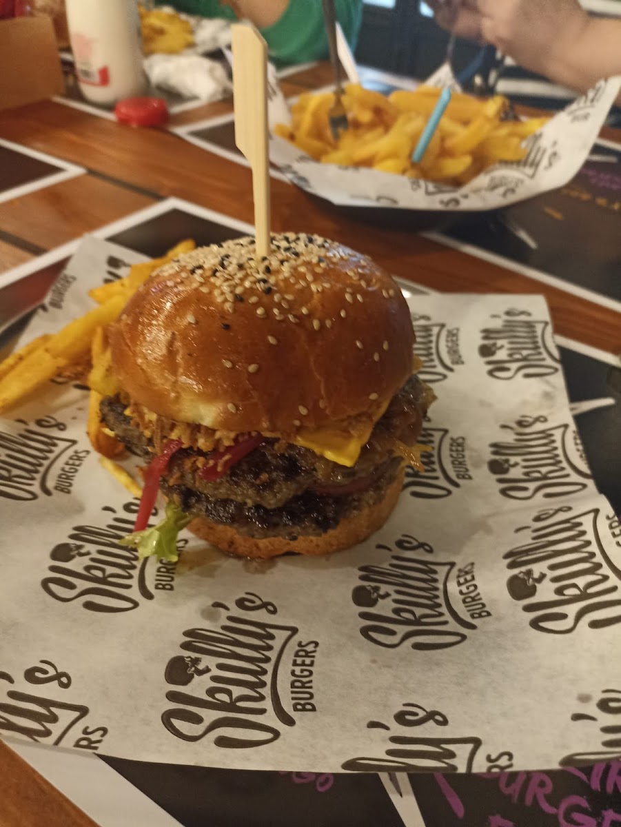 Skully's Burgers — fotoğraf 8