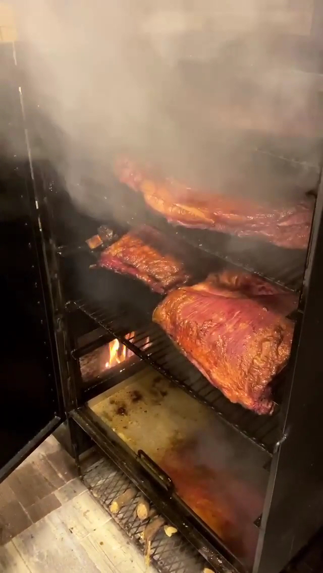 Smokey BBQ&Burger — photo 10