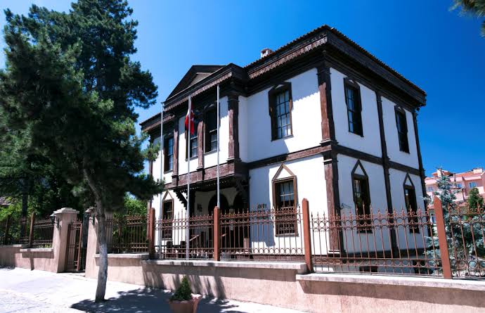 Bilecik: Söğüt Ertuğrul Gazi ve Şeyh Edebali