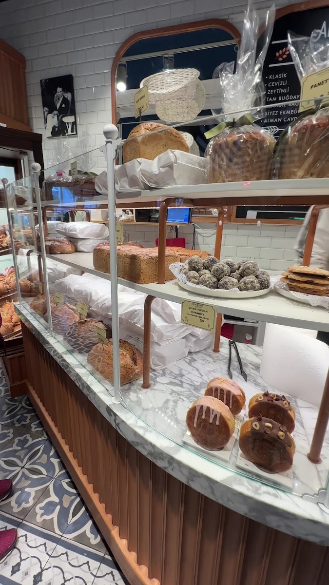 Sour & Sweet Artisan Bakery — fotoğraf 3