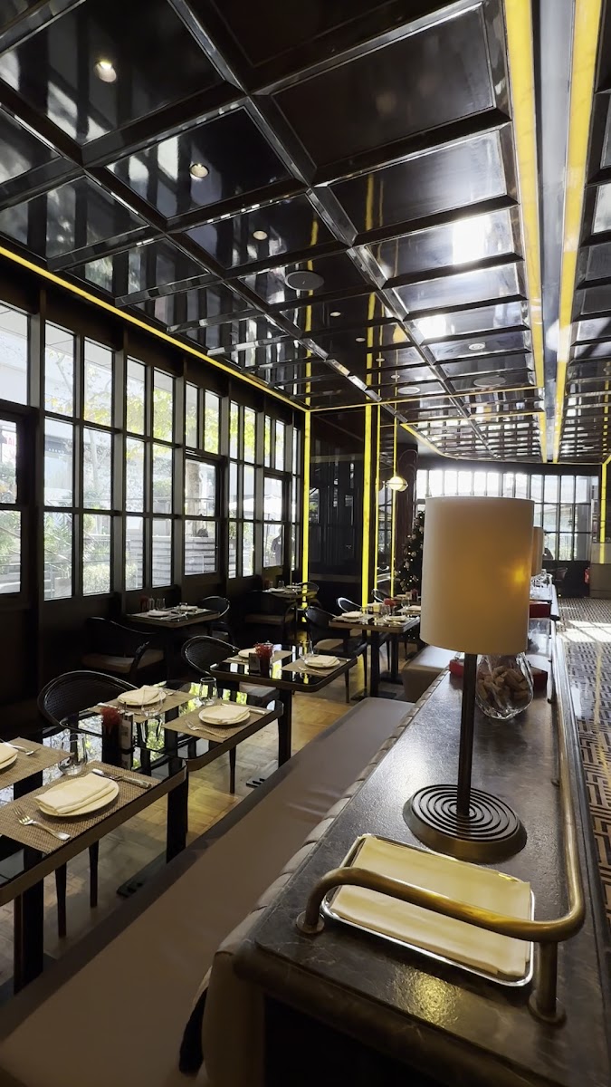 St. Regis Brasserie — photo 3