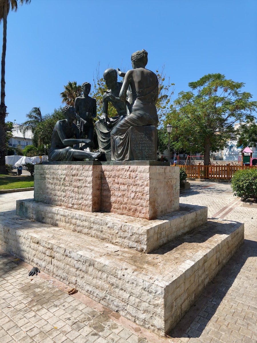 Statue of Hippocrates — photo 2