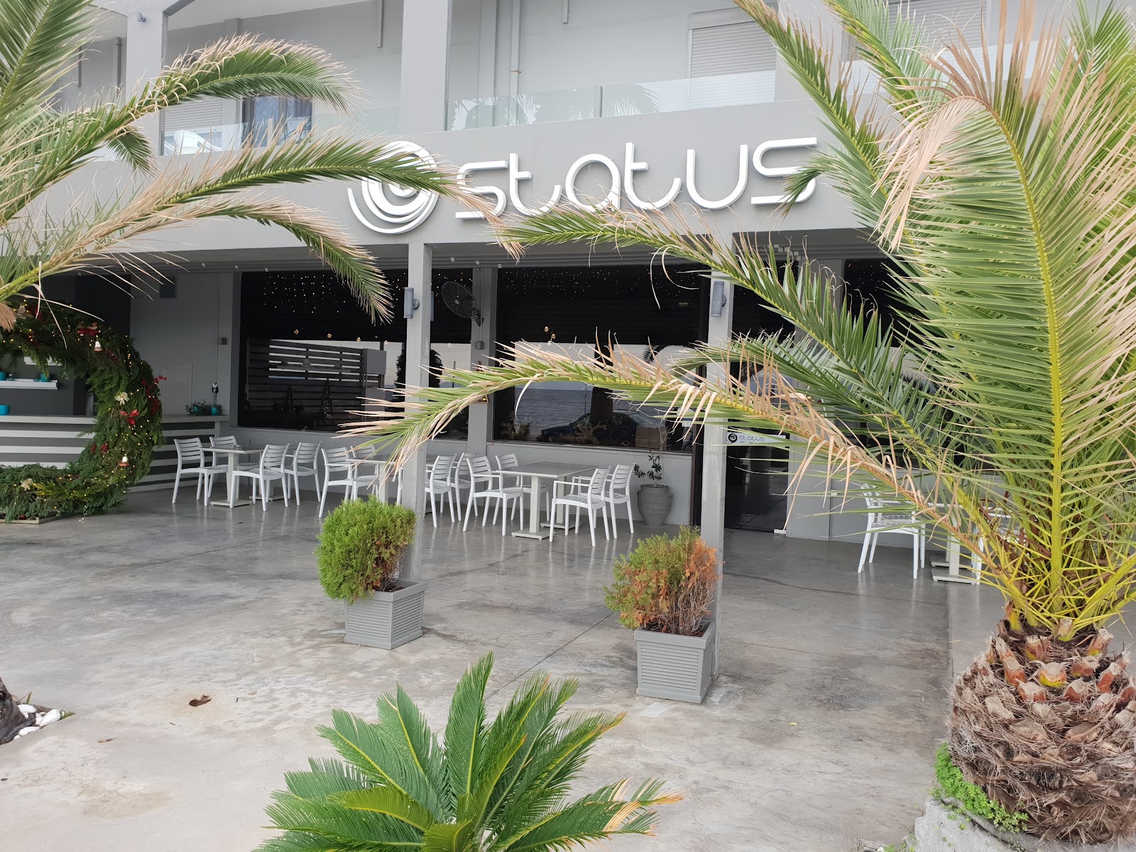 STATUS CAFE — photo 8