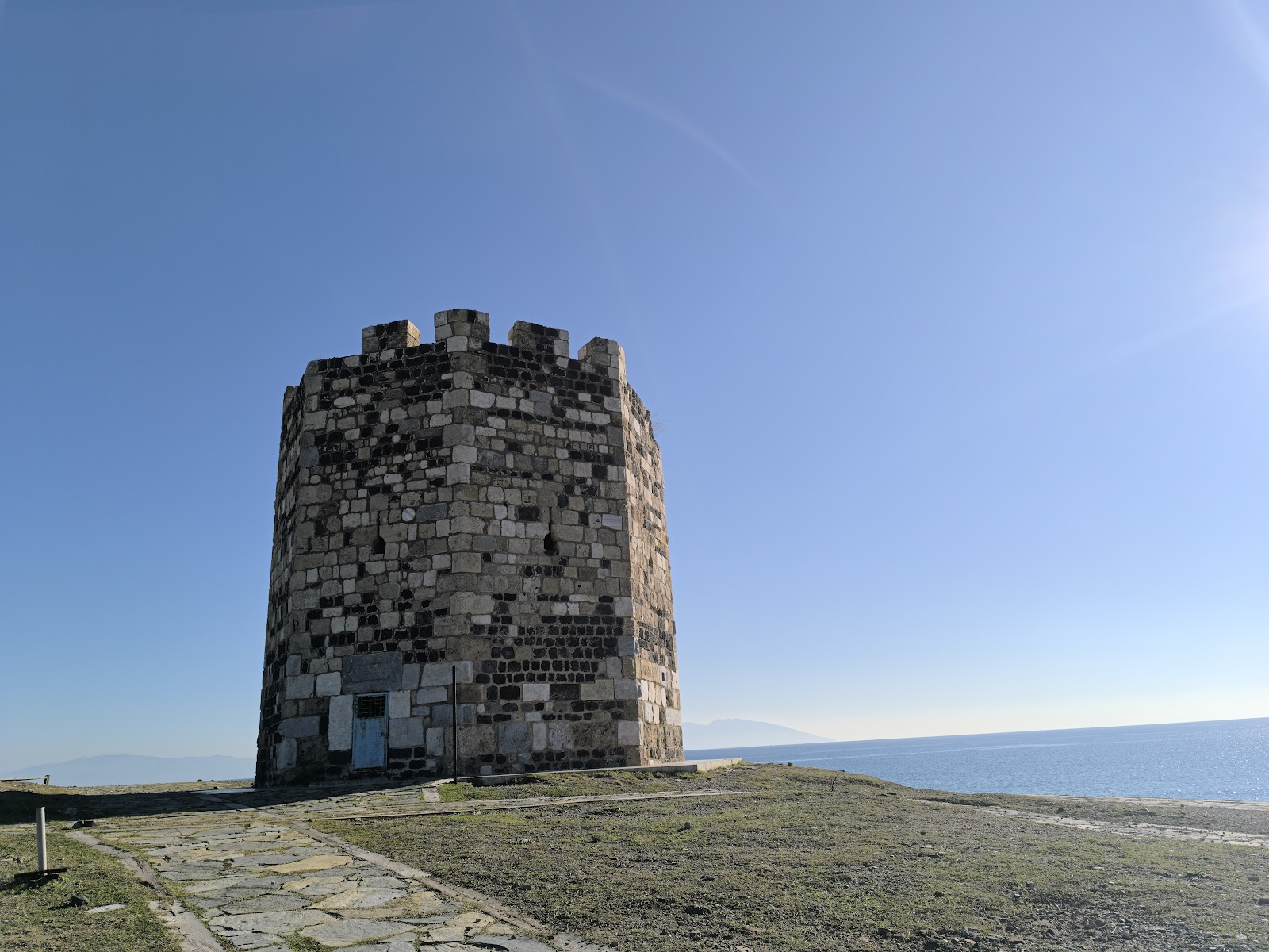 Süleyman Kulesi ve Antik Mağaralar — photo 2