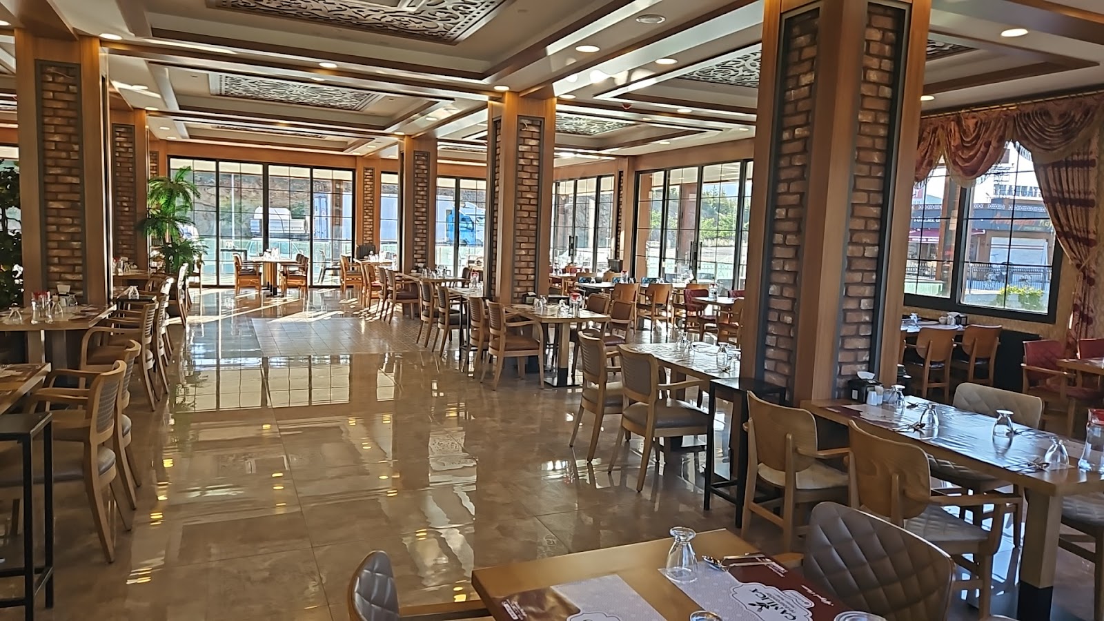 Sürgü Çamlıca Et Balık Restaurant — fotoğraf 5