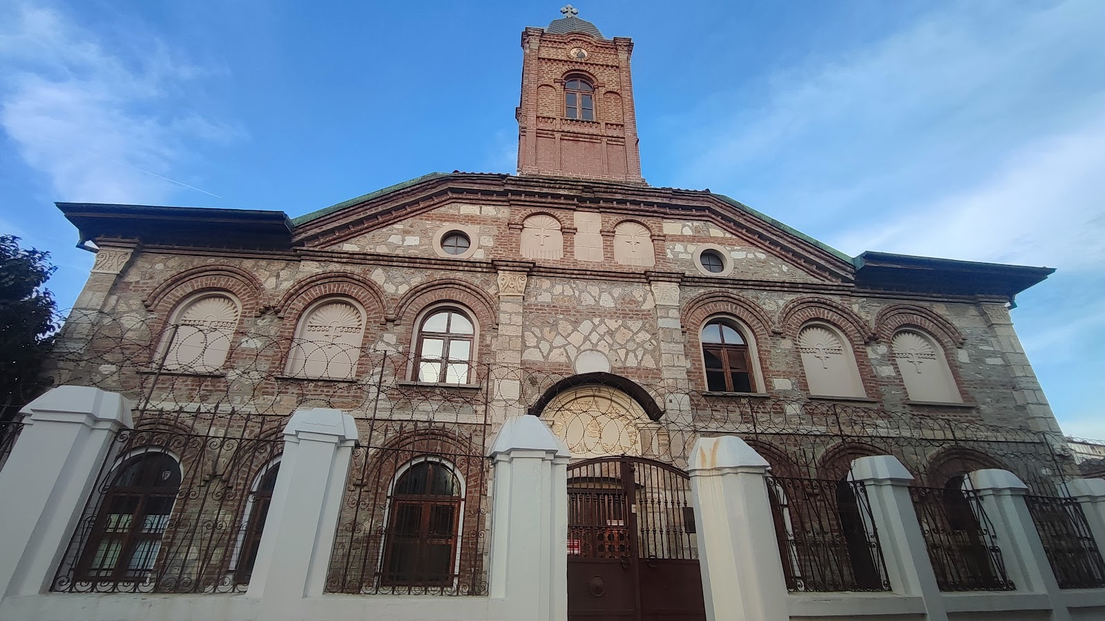 Sveti Georgi Bulgar Kilisesi — fotoğraf 2