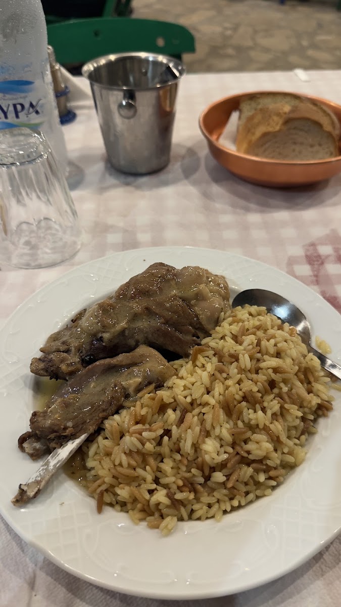 Ta Platania — photo 2